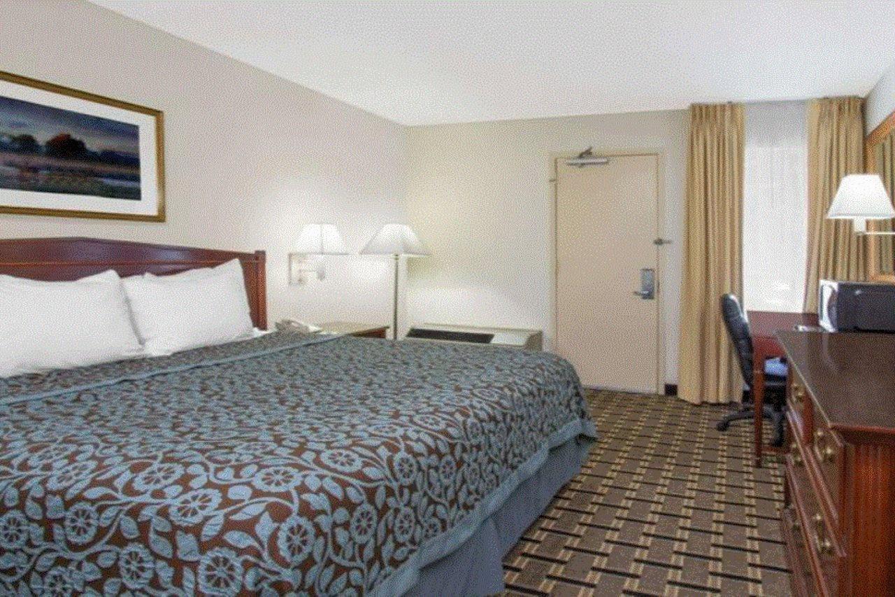 Hotel Carolina A Days Inn By Wyndham Hilton Head Island Exterior foto