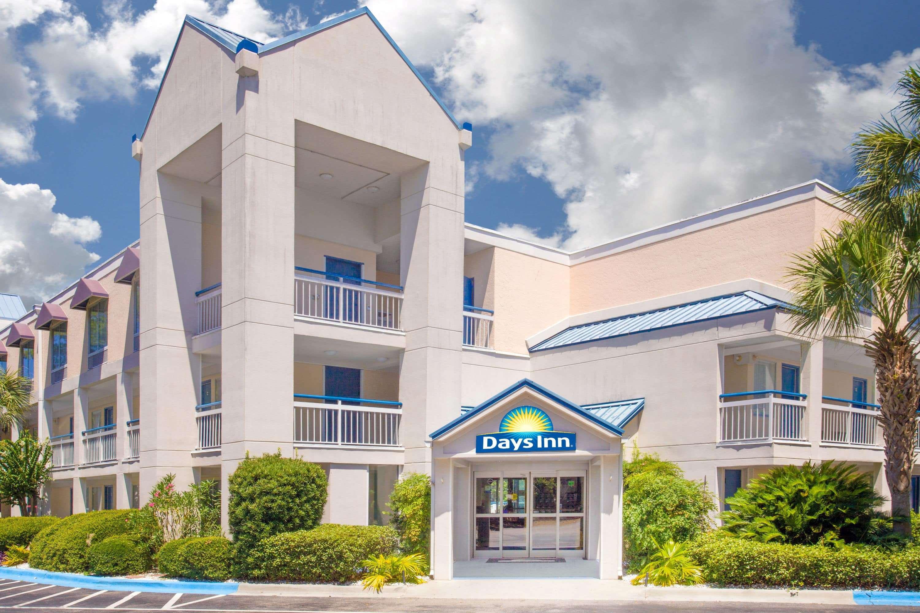 Hotel Carolina A Days Inn By Wyndham Hilton Head Island Exterior foto